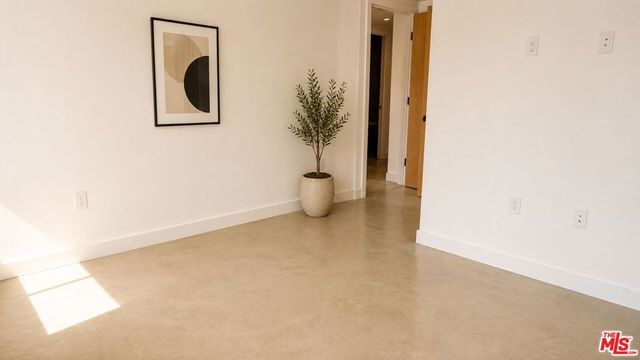 10867 Fruitland Drive 401, Los Angeles, CA 91604