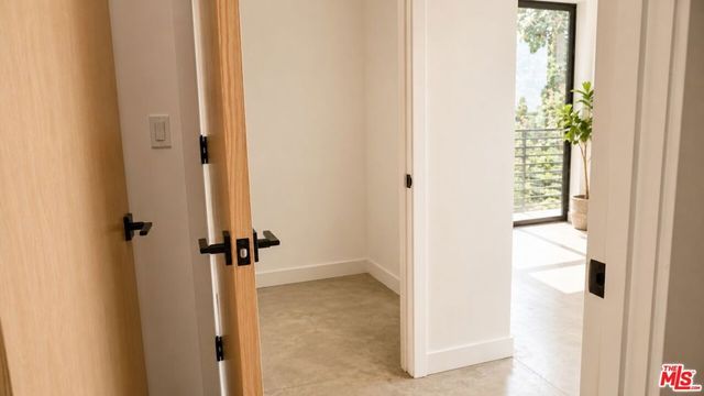10867 Fruitland Drive 401, Los Angeles, CA 91604