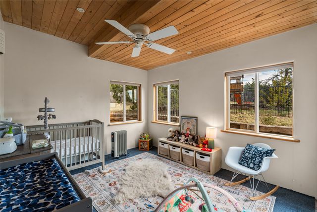 3112 Vista Sandia, Santa Fe, NM 87506