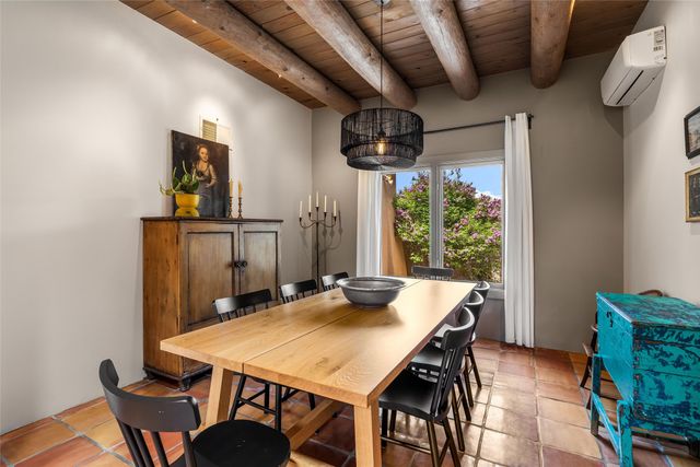 3112 Vista Sandia, Santa Fe, NM 87506