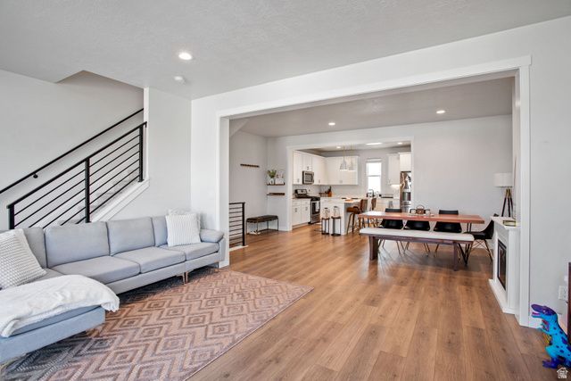 11332 S SANDBANK WAY, South Jordan, UT 84009