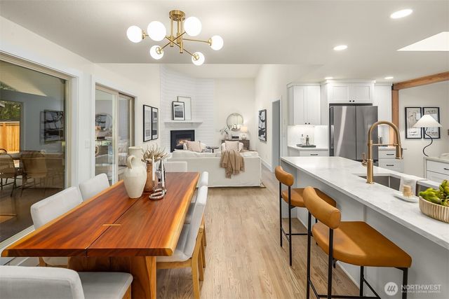 24306 106th Place W, Edmonds, WA 98020