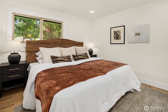 24306 106th Place W, Edmonds, WA 98020