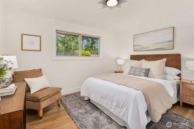 24306 106th Place W, Edmonds, WA 98020