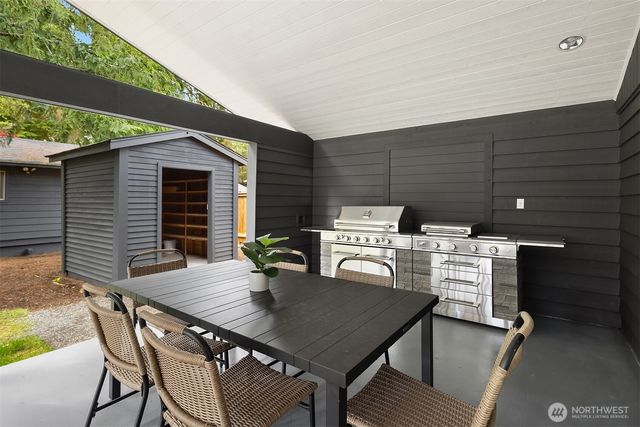 24306 106th Place W, Edmonds, WA 98020