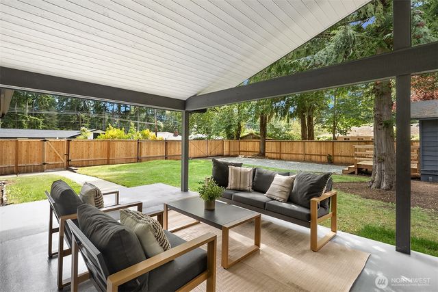 24306 106th Place W, Edmonds, WA 98020