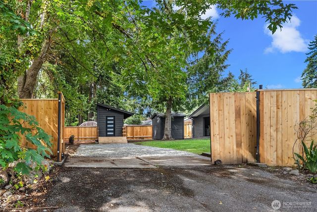 24306 106th Place W, Edmonds, WA 98020