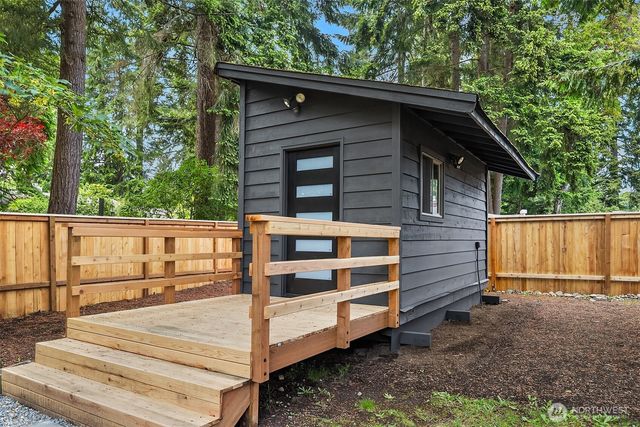 24306 106th Place W, Edmonds, WA 98020