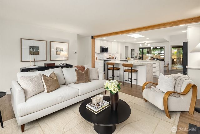 24306 106th Place W, Edmonds, WA 98020