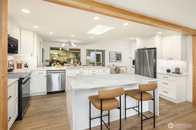 24306 106th Place W, Edmonds, WA 98020