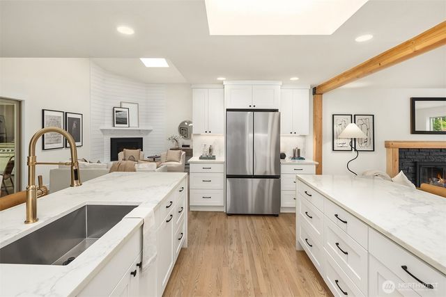 24306 106th Place W, Edmonds, WA 98020