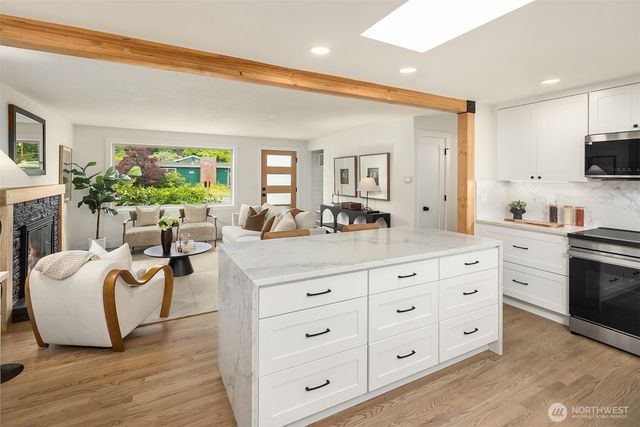 24306 106th Place W, Edmonds, WA 98020