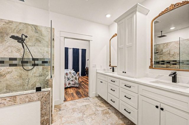 444 Mill Road, Angleton, TX 77515