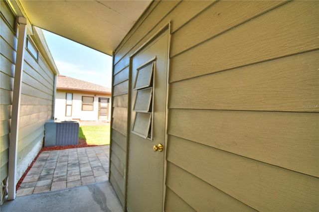 4901 COLONNADES CIRCLE E, Lakeland, FL 33811