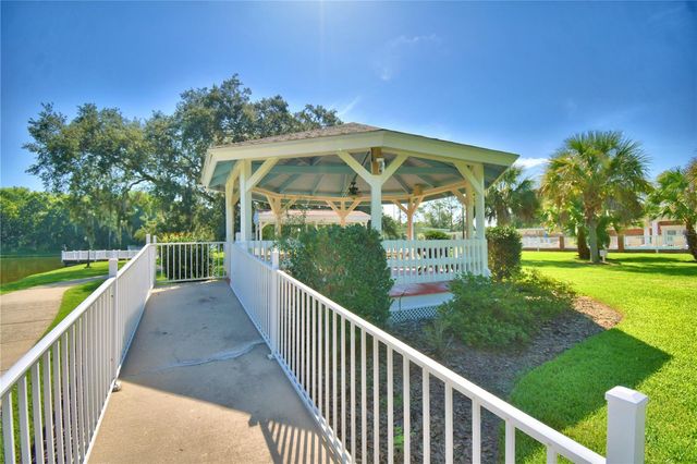 4901 COLONNADES CIRCLE E, Lakeland, FL 33811