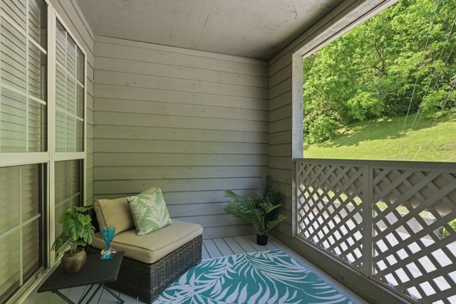 303 Post Creek Rd, Nashville, TN 37221