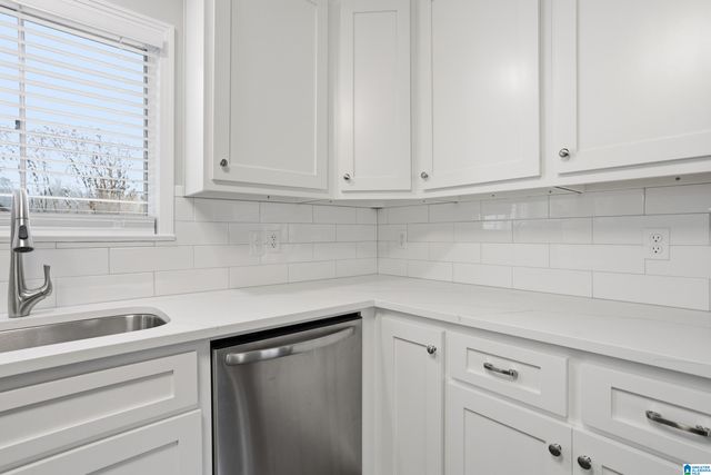 372 OAKHURST STREET, Mount Olive, AL 35117