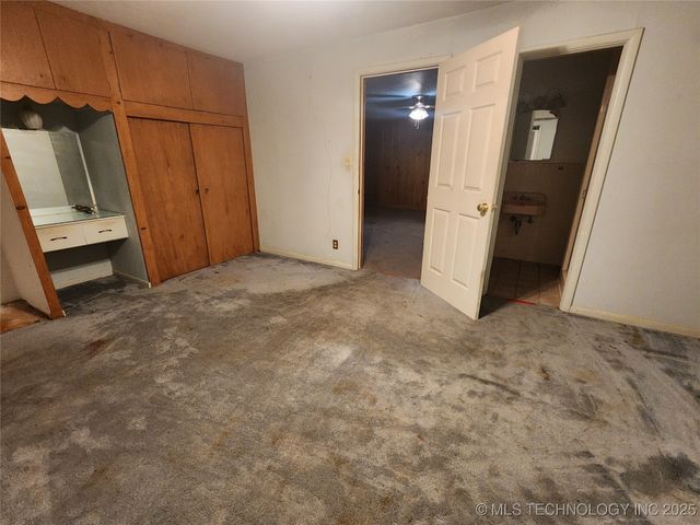 2015 S Dewey Avenue, Bartlesville, OK 74003