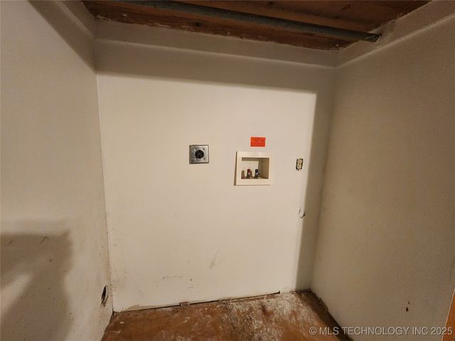 2015 S Dewey Avenue, Bartlesville, OK 74003