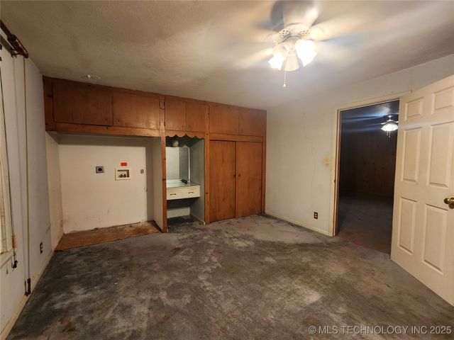 2015 S Dewey Avenue, Bartlesville, OK 74003