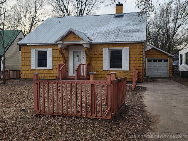 2015 S Dewey Avenue, Bartlesville, OK 74003