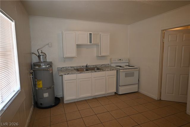 1007 C Street 3, Las Vegas, NV 89106