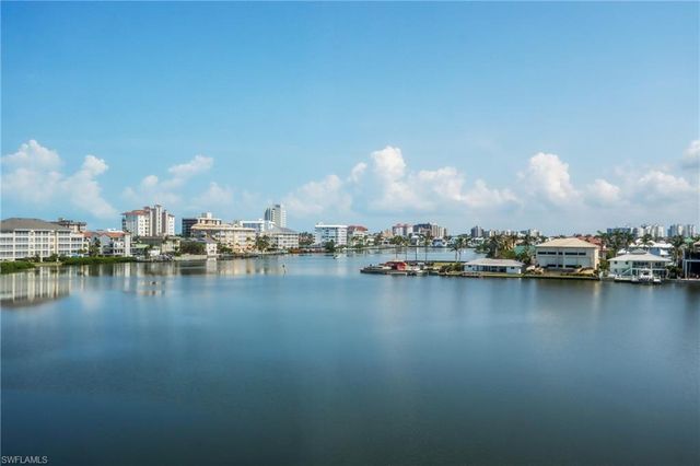 271 Southbay DR # 155, Naples, FL 34108