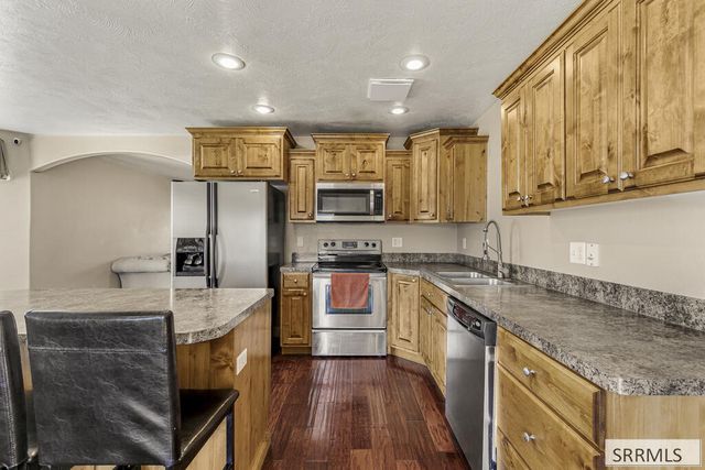 3000 Lilac Circle, Iona, ID 83427
