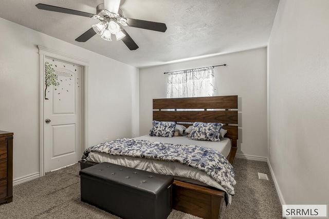 3000 Lilac Circle, Iona, ID 83427