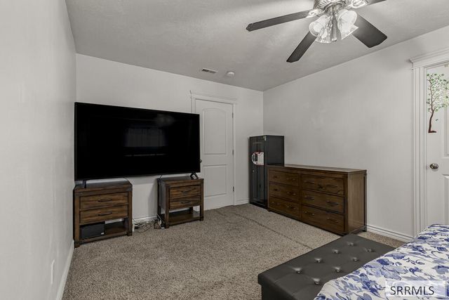 3000 Lilac Circle, Iona, ID 83427