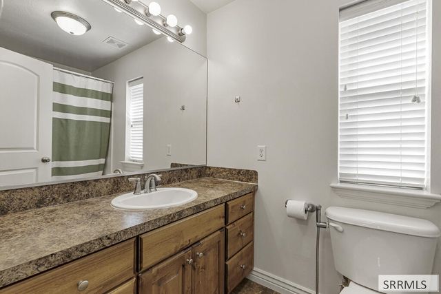 3000 Lilac Circle, Iona, ID 83427