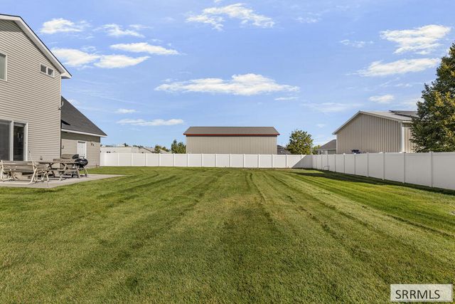 3000 Lilac Circle, Iona, ID 83427