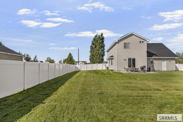 3000 Lilac Circle, Iona, ID 83427