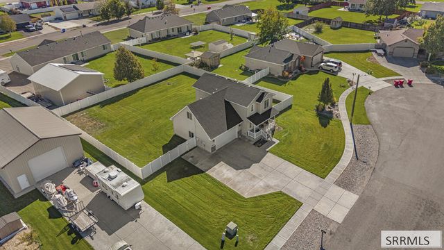 3000 Lilac Circle, Iona, ID 83427
