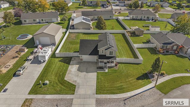 3000 Lilac Circle, Iona, ID 83427
