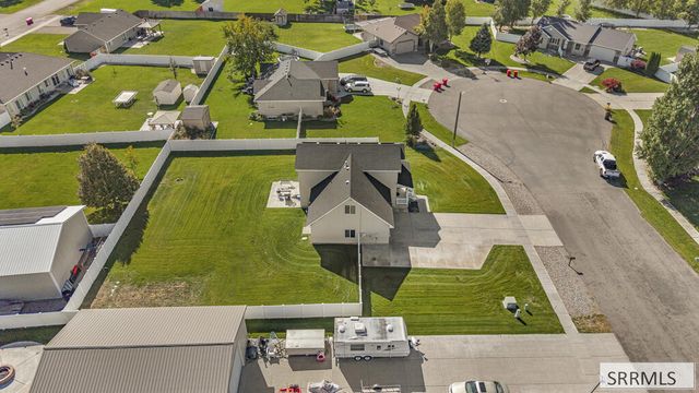 3000 Lilac Circle, Iona, ID 83427