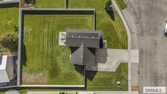 3000 Lilac Circle, Iona, ID 83427