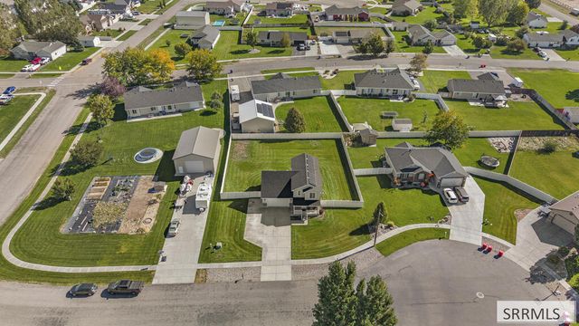 3000 Lilac Circle, Iona, ID 83427