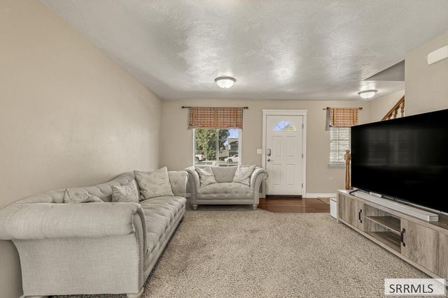 3000 Lilac Circle, Iona, ID 83427