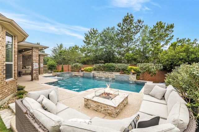 27614 Long Cliff Lane, Spring, TX 77386
