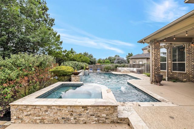 27614 Long Cliff Lane, Spring, TX 77386