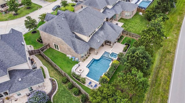 27614 Long Cliff Lane, Spring, TX 77386