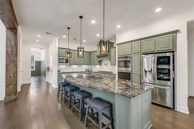 27614 Long Cliff Lane, Spring, TX 77386