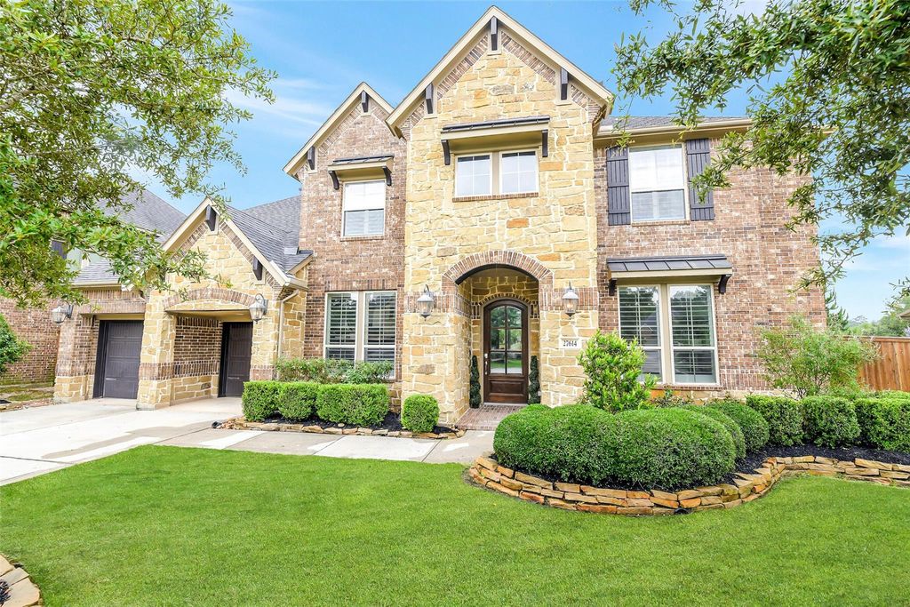 27614 Long Cliff Lane, Spring, TX 77386