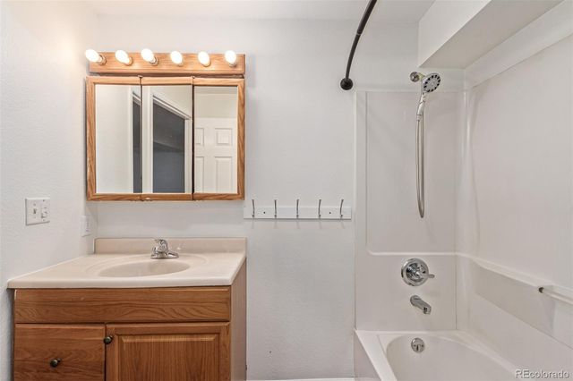 8918 W 101st Avenue, Broomfield, CO 80021