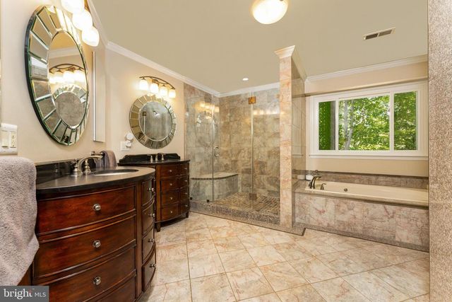 12760 QUARTERHORSE LN, Woodbridge, VA 22192