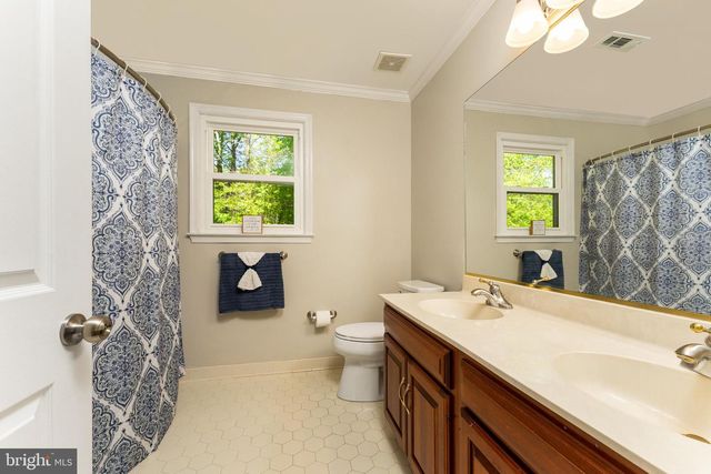 12760 QUARTERHORSE LN, Woodbridge, VA 22192