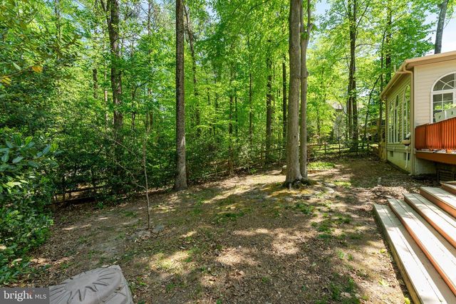 12760 QUARTERHORSE LN, Woodbridge, VA 22192