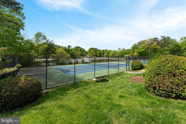 12760 QUARTERHORSE LN, Woodbridge, VA 22192