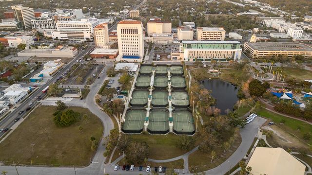 2501 BOONE COURT, Sarasota, FL 34237